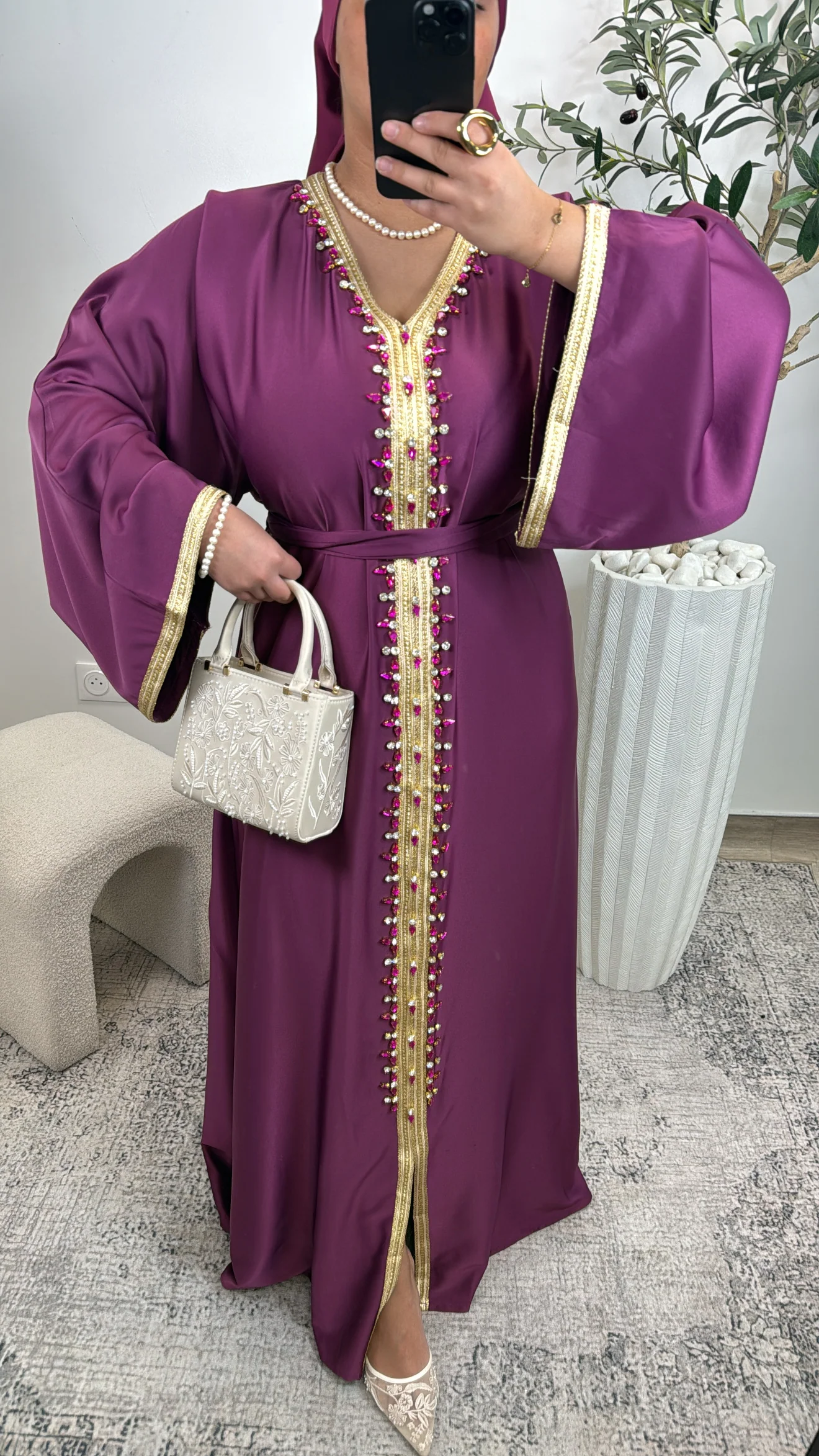 ABAYA PREMIUM NOUR [ FUCHSIA ET GOLD] - Image 3