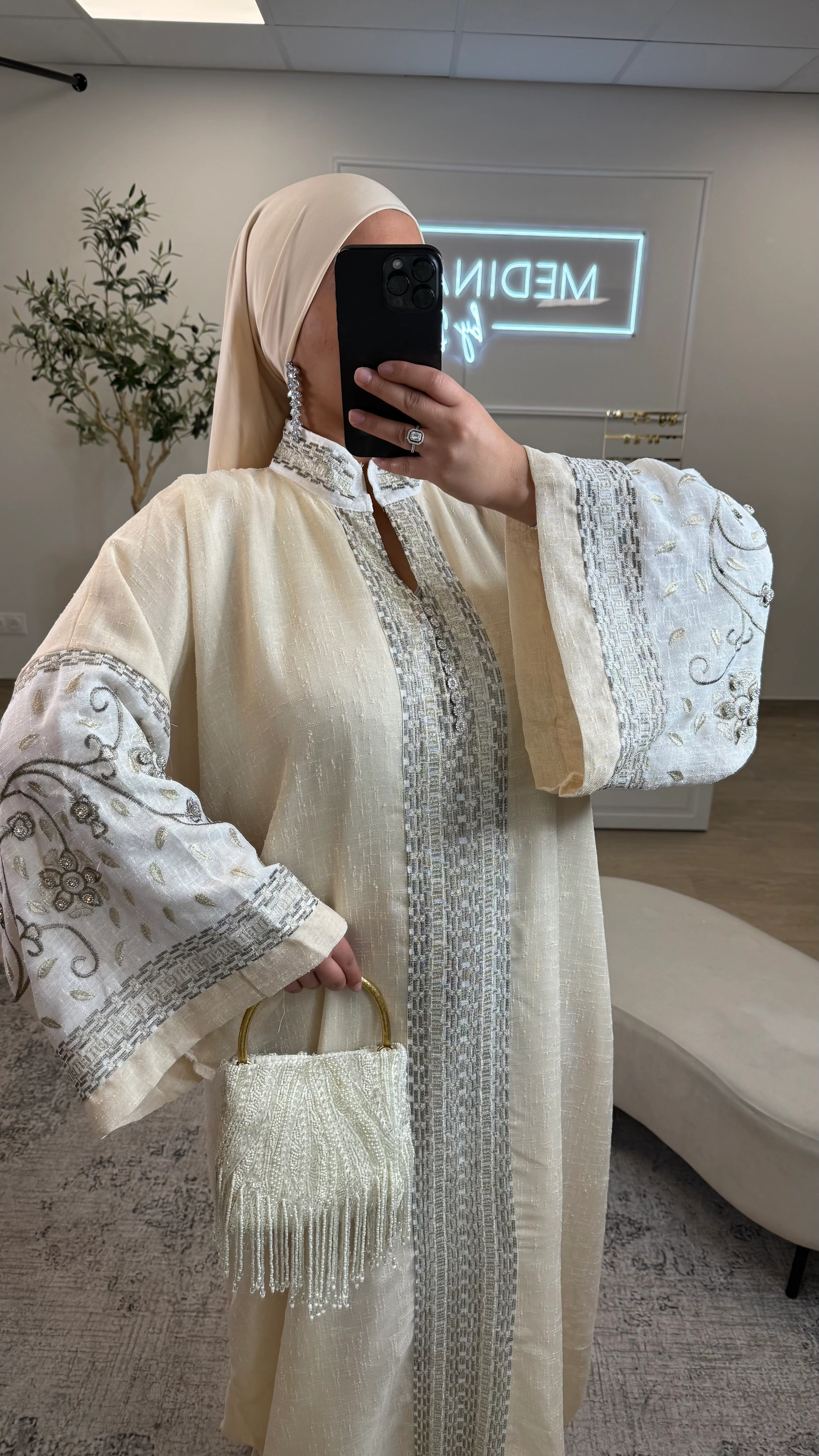 ROBE LIN BRODÉ AVEC DIAMANTS [ crème ] LEYRA - Image 2