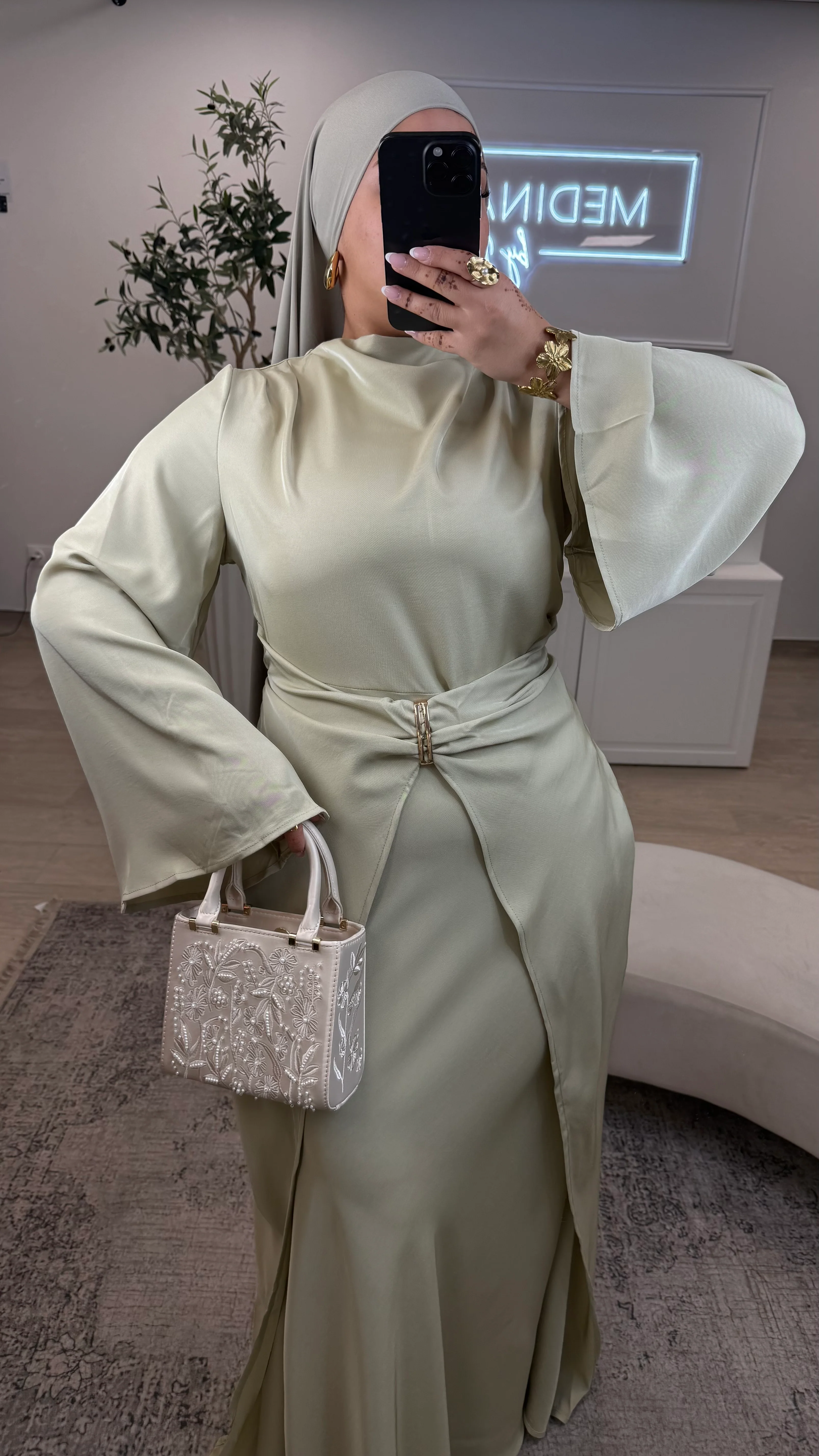ROBE PREMIUM AVEC BROCHE [ vert ] - Image 2
